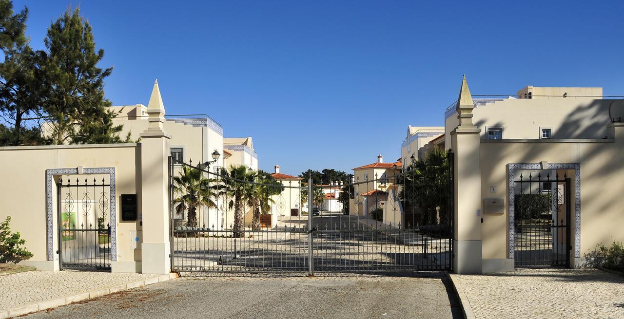 Praia Del Rei Beach 3 Pools Amoreira  Kültér fotó